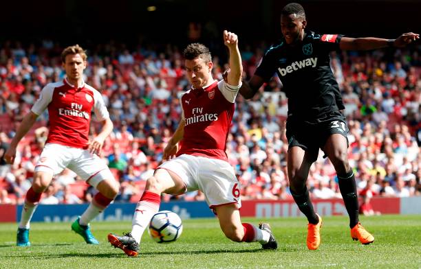 上扮演不同 上扮演不同